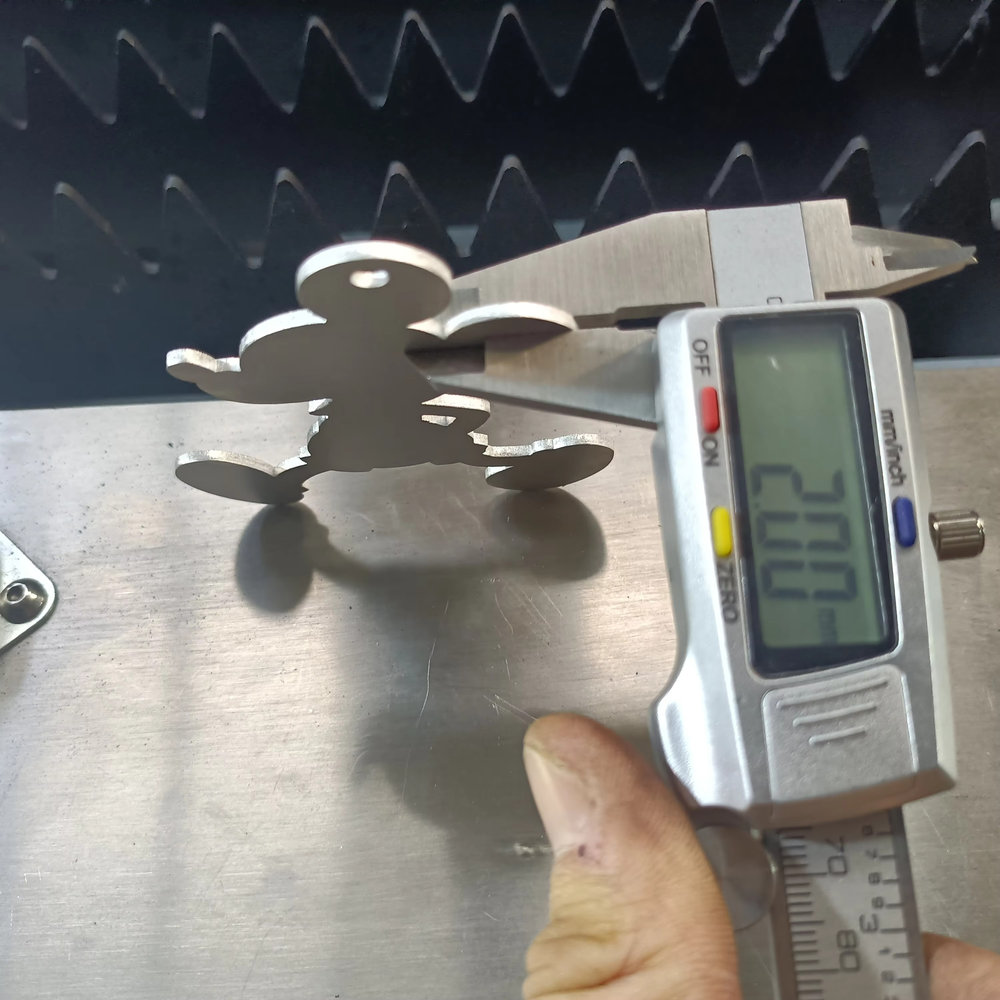 Industry Grade 1kw 1.5kw 2kw 3 - Industrial Laser Cutter For Metal recension och pris
