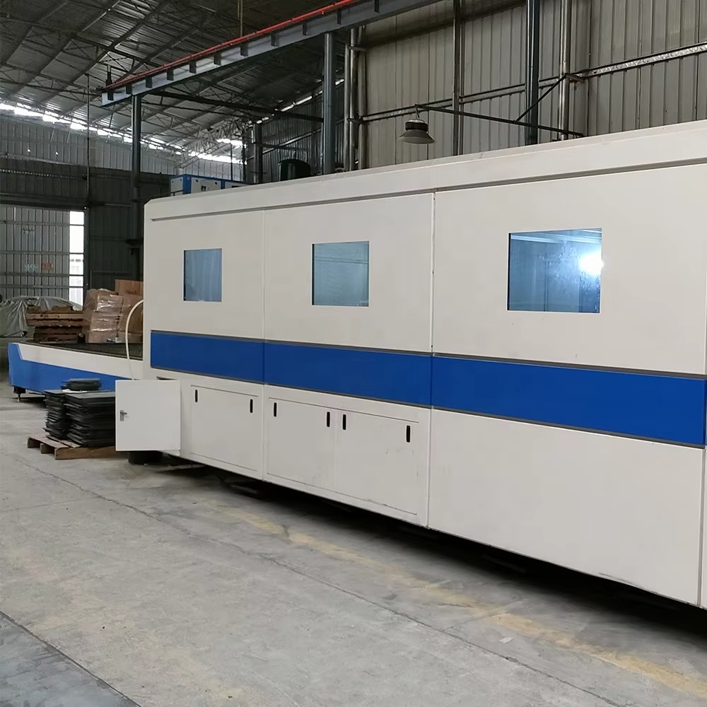 Industrial 6000W Fiber Laser C - Industrial Laser Cutter For Metal recension och pris