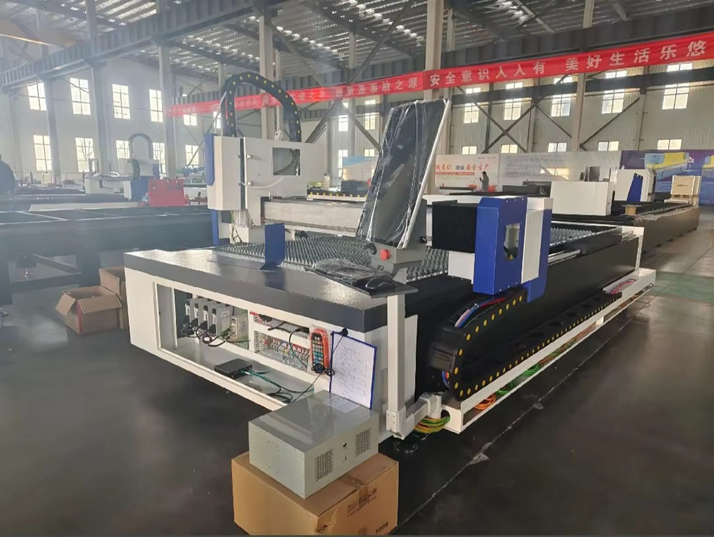 Industrial 3000W CNC Fiber Las - Industrial Laser Cutter For Metal recension och pris